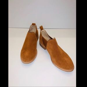 Clark’s suede booties. Size 7